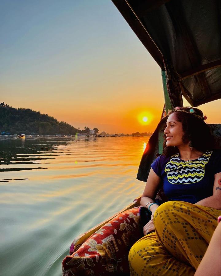 Lala Rukh Group Of Houseboats Hotel Srīnagar Kültér fotó