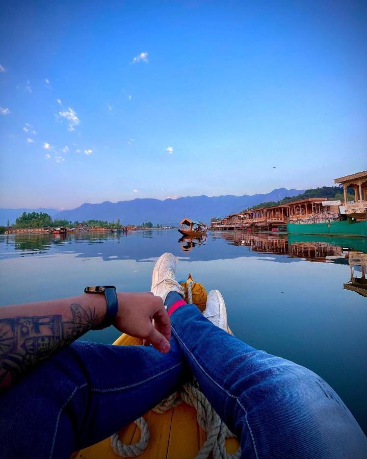 Lala Rukh Group Of Houseboats Hotel Srīnagar Kültér fotó