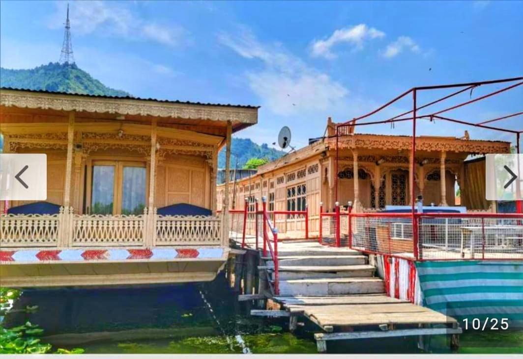 Lala Rukh Group Of Houseboats Hotel Srīnagar Kültér fotó