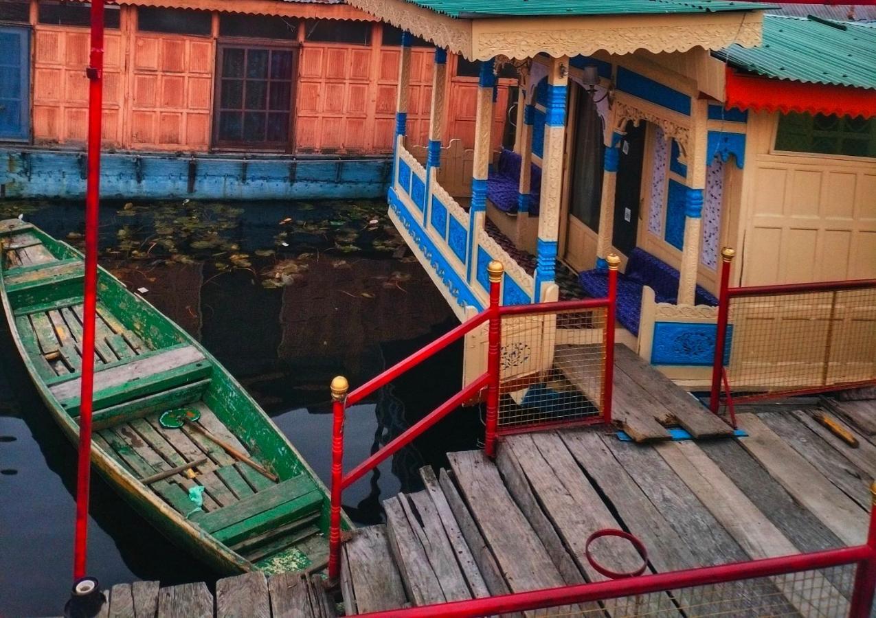 Lala Rukh Group Of Houseboats Hotel Srīnagar Kültér fotó
