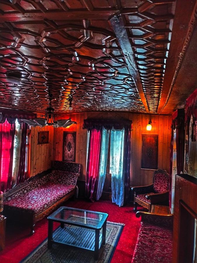Lala Rukh Group Of Houseboats Hotel Srīnagar Kültér fotó